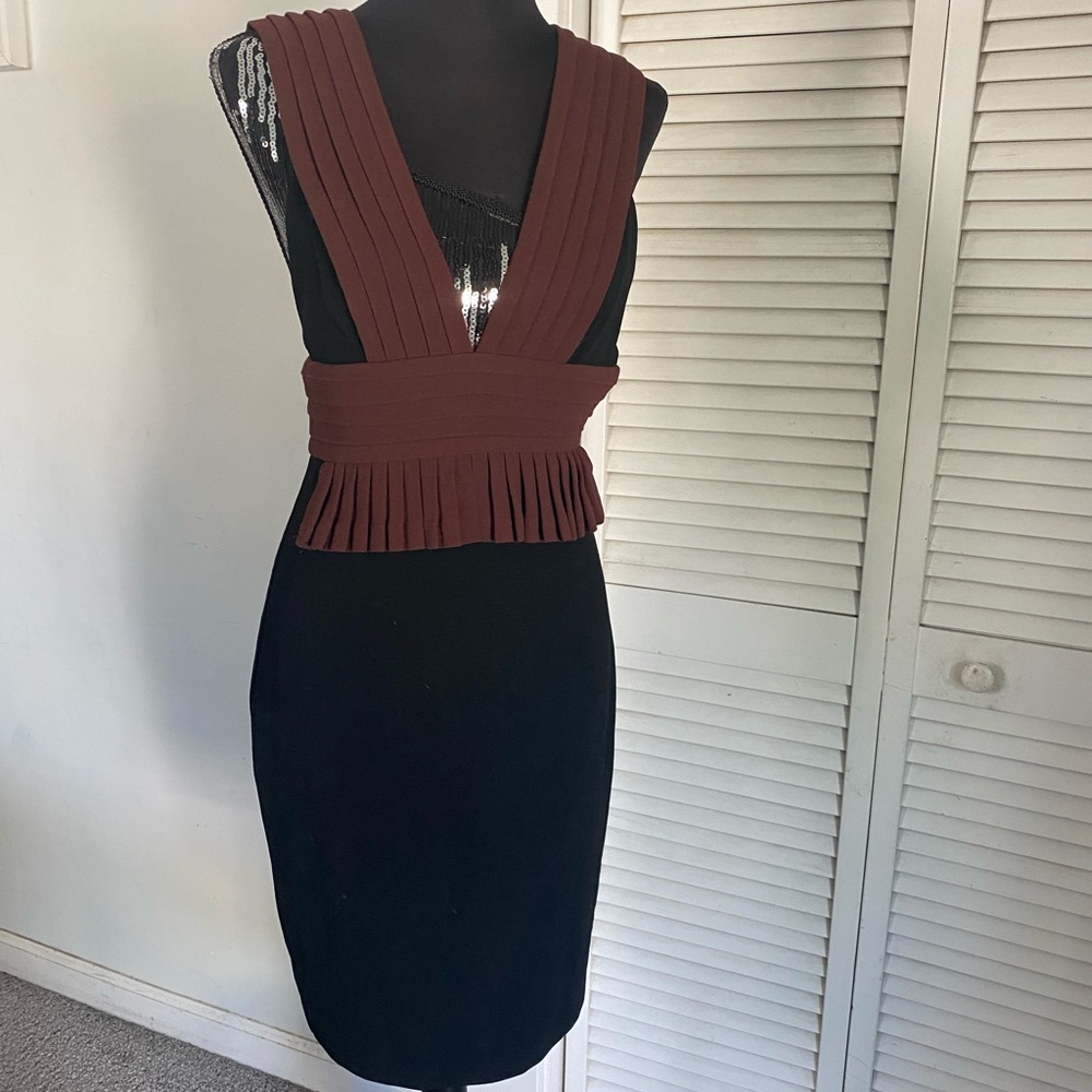 BLACK HALO Black & Mocha Brown Party Dress w/ Side Zip. Stunning & Flattering!🤎🖤